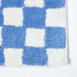 Homescapes Blue & White Check 100% Cotton Non Slip Bath Mat - thumbnail 2