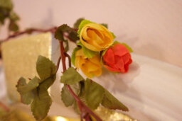 Best Artificial 7Ft Yellow Silk Mini Rose Flower Garland - thumbnail 1