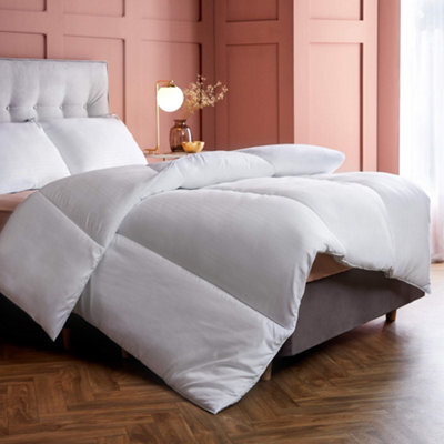 Silentnight Hotel Collection Duvet, 13.5 Tog, White, Super-King - image 1