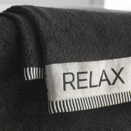 Catherine Lansfield Relax And Unwind Hand Towel Black - thumbnail 2