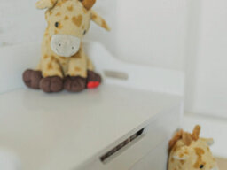 White Wooden Storage Bench & Toy Box With Hinged Lid - thumbnail 4