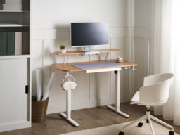 Beliani Electric Adjustable Standing Desk Wilbanks 120 Cm 60 Cm With Usb Port Light Brown/ White - thumbnail 2