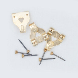 Sisi UK No 3 Picture Hooks Brassed Pack Of 3 With Brass Head Tempered Steel Pins For Photo Frame Wall Hanging - thumbnail 3