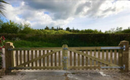 Ruby UK Ruby Pressure Treated Gate Pair Ruby Salcombe Durable Mortise & Tenon Wood Gates 4.2M Wide (As Pair) X 0.9M High - thumbnail 2