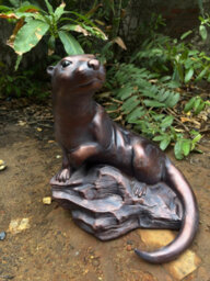 Inspirational Gifting Large Otter Sculpture Garden Ornament Statue - thumbnail 6