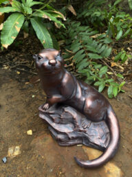 Inspirational Gifting Large Otter Sculpture Garden Ornament Statue - thumbnail 7