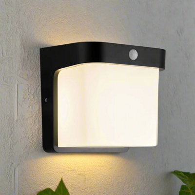 CGC Lighting Cgc Rhea Black Cube Pir Motion Sensor Led Outdoor Wall Light 4000K Natural White Integrated Led Ip65 - image 1