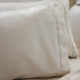 Belledorm 200 Thread Count Egyptian Cotton Housewife Pillowcases (Pair) Oyster (One Size) - thumbnail 2