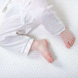 The Tiny Bed Company Tiny Dreamer Plus  - Luxury Pocket Sprung Cot Bed Mattress (140 X 70Cm) - thumbnail 5