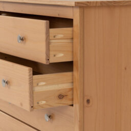 Seconique Oslo 4 Drawer Chest In Pine Finish Metal Handles - thumbnail 8