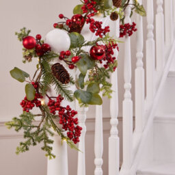 Dibor Berries And Baubles Pre-Lit Xmas Xmas Decoration Table Garland Decorative Christmas Garland 150Cm - thumbnail 2
