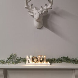 Samuel Alexander 12Cm Battery Operated Light Up Wooden Noel Christmas Decoration With Snowflake & 18 Warm White Leds - thumbnail 2