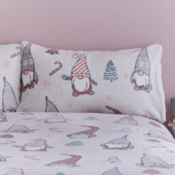Catherine Lansfield Christmas Festive Gnomes Cosy Fleece Duvet Cover Set With Pillowcases Pink - thumbnail 2