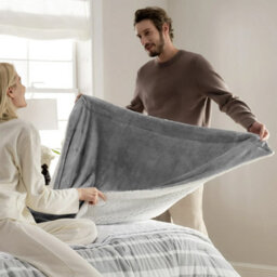 Ameha Silver Sherpa Fleece Blanket Soft Thick Fluffy & Reversible Throw For Couch Bed Sofa Double 150X200 Cm - thumbnail 3