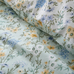 Bianca Fine Linens Ditsy Floral 200 Thread Count Cotton Reversible Super King Duvet Cover Set With Pillowcases Green - thumbnail 5