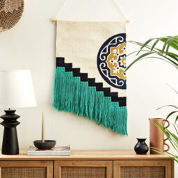 Beliani Multicolour Handwoven Cotton Wall Hanging With Green Tassels, Pine Wood Accent, Vertical Rectangular 56 X 110 Cm - thumbnail 2