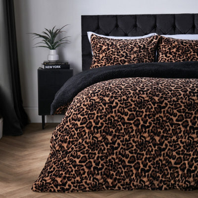OHS Leopard Sherpa Fleece Reversible Duvet Cover Set With Pillowcase - image 1