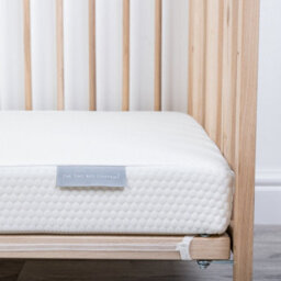 The Tiny Bed Company Tiny Dreamer Plus - Luxury Pocket Sprung Single / Junior Bed Mattress (190 X 90Cm) - thumbnail 4