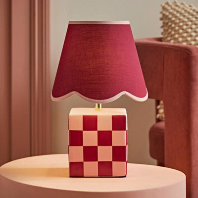 Valuelights Evie Burgundy Ceramic Checkerboard Table Lamp With Scallop Shade - image 1