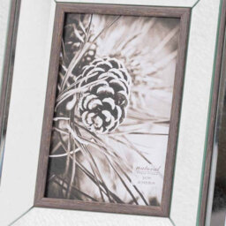 Hill Interiors Tristan Mirrored Wood Photo Frame 5X7 - thumbnail 4