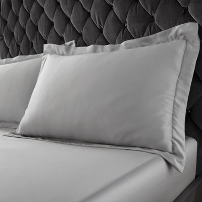 Catherine Lansfield Silky Soft Satin Oxford 50X75Cm + Border Pack Of 2 Pillow Cases With Envelope Closure Silver Grey - image 1