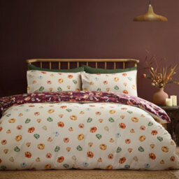 Catherine Lansfield Autumn Pumpkins Plum Duvet Cover Set With Pillowcases King Bedding Set - thumbnail 2