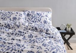 Sabrina Floral Blue & White King Duvet Cover & Pillow Case Set - thumbnail 2