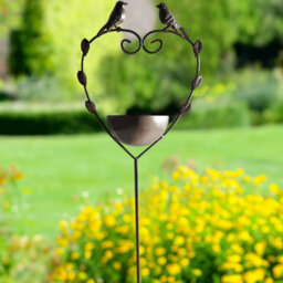 Wyld And Coco Naturenest Heart-Shaped Iron Bird Bath With Ground Stand, Vintage Brown, 150 Cm Height - thumbnail 2