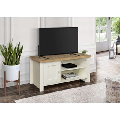 Birlea Highgate Small Tv Unit Cream & Oak - image 1