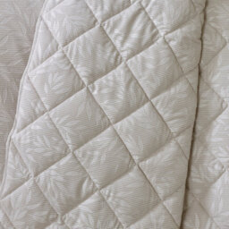 Catherine Lansfield Corded Leaves 240X260Cm Quilted Bedspread Champagne Gold - thumbnail 2