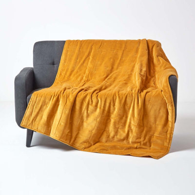 Homescapes Mustard Velvet Quilted Throw, 125 X 150 Cm - image 1