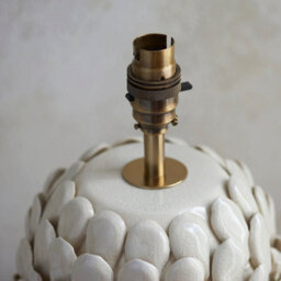 Loops Elegant Ivory Crackle Table Lamp Bases - 2 Pack With Aged Brass Finish - thumbnail 3