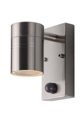 Lucide Arne-Led Modern Wall Spotlight Outdoor, Pir Sensor 6,3Cm - Led - Gu10 - 1X5W 2700K - Ip44 - Satin Chrome - image 1