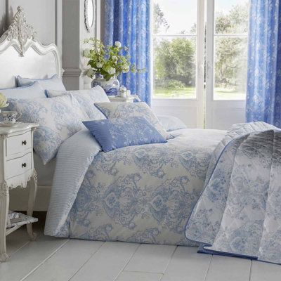 Homescapes Blue French Toile Patterned Duvet Cover Set, King - image 1