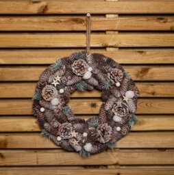 Samuel Alexander 36Cm Frosted Hanging Christmas Wreath With Pine Cones & Wooden Stars - thumbnail 7