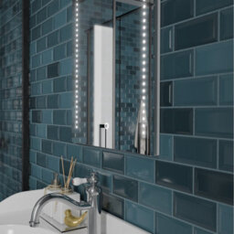 Harper & Harlow 500X700 Orion Led Illuminated Bathroom Mirror - thumbnail 4