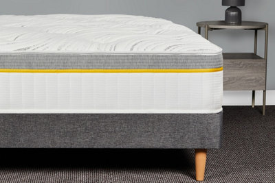 Sloomy Serenity Hybrid Reflex Support Pocket Spring Double Mattress- 4Ft6 - image 1