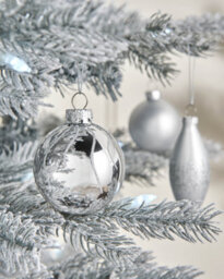 WeRChristmas Silver Glass Christmas Baubles, 20 Pack - thumbnail 5