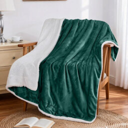 Aspire Homeware Emerald Sherpa Fleece Sofa Throw Blanket, Single (L)150Cm X (W)130Cm - thumbnail 2