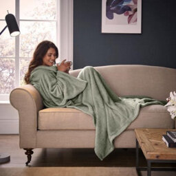Silentnight Snugsie Sage Wearable Blanket - Soft Teddy Fleece With Sleeves - 2-In-1 Sleeved And Cushion - Supersized Foot Pocket