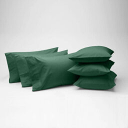 Bedlooms Dyed Pillowcase 3 Pair- Soft Plain Pillow Covers Emerald Green Envelop Closure -Easy Care Pillowcase Bedding Set 50X75 Cm
