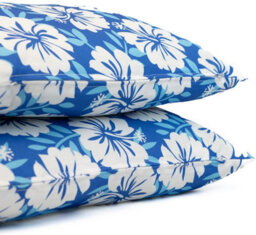 Gardenwize Outdoor Pair Of Blue Hawaiian Print Scatter Cushions - thumbnail 3