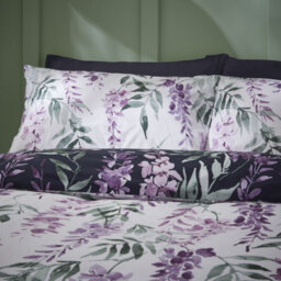 Catherine Lansfield Bedding Wisteria Duvet Cover Set With Pillowcases White / Navy - thumbnail 4
