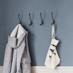 GoodHome Tapered Black Zinc Alloy Wall-Mounted J-Shaped Hat & Coat Hook (H)167mm (D)78mm - thumbnail 4