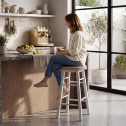 White Wooden Bar Stool Breakfast Seat Revolving Bar Stool Dining Seat - thumbnail 3