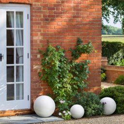 Idealist™ 25Cm White Washed Reinforced Stone Outdoor Concrete Effect Garden Decorative Ball 5.5Lbs - thumbnail 5