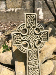 Burgess Celtic Cross Large Hanging Plaque Wall Decoration Stone Statue Handmade British Welsh Sculpture Outdoor Garden - thumbnail 2
