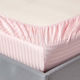 Homescapes Pink Cotton Stripe Fitted Cot Sheets 330 Thread Count, 2 Pack - thumbnail 4