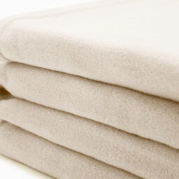 OHS Warm Polar Fleece Throw Soft Bed Blanket, Natural - 200 X 240Cm - thumbnail 2