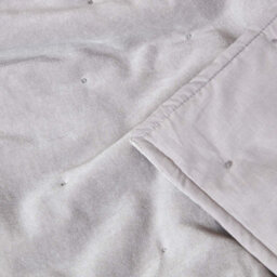 Homescapes Light Grey Velvet Quilted Throw, 125 X 150 Cm - thumbnail 4